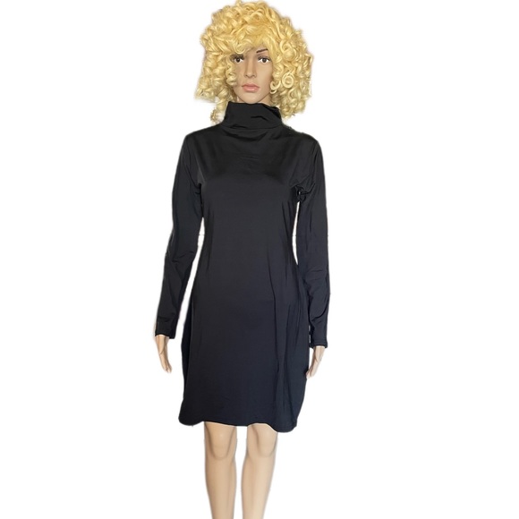 Black Mini with Long Sleeves and Sexy Back Women’s XL - Picture 4 of 10